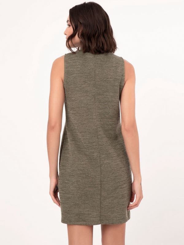 vestido curto canelado gola alta verde militar - Imagem 3