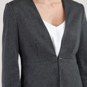 blazer feminino estampado chevron com aviamento cinza mescla escuro